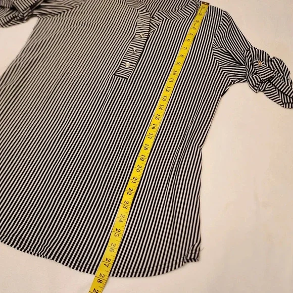 Striped Half Sleeve Top - Picture 10 of 12